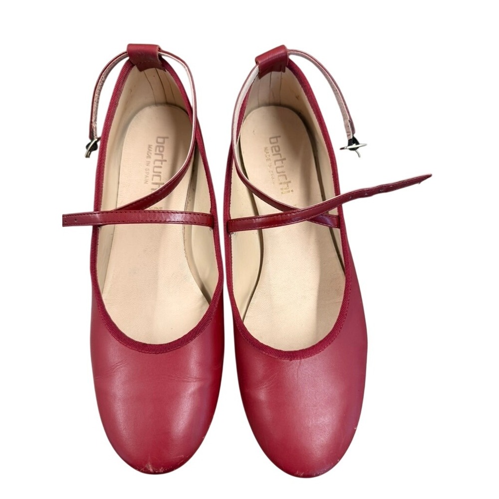 Bertuchi Red Leather Criss Cross Ankle Strap Ballet Flats Spain SZ 42 (11,11.5)